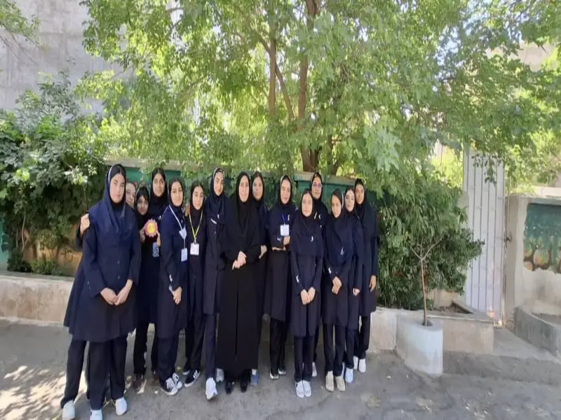 مجموعه مدارس غیرانتفاعی دخترانه نام آوران روشن