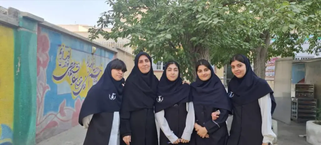 مدرسه غیرانتفاعی دخترانه نام آوران روشن