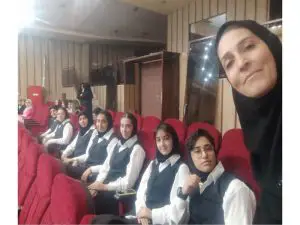 دبیرستان غیرانتفاعی نام آوران روشن
