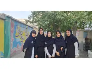 مدرسه نام آوران روشن