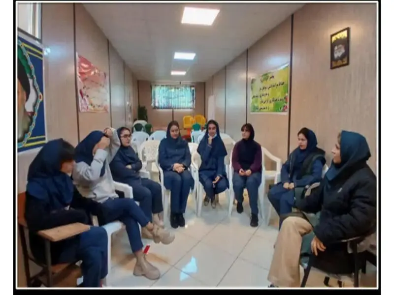 دبیرستان دخترانه در کرج