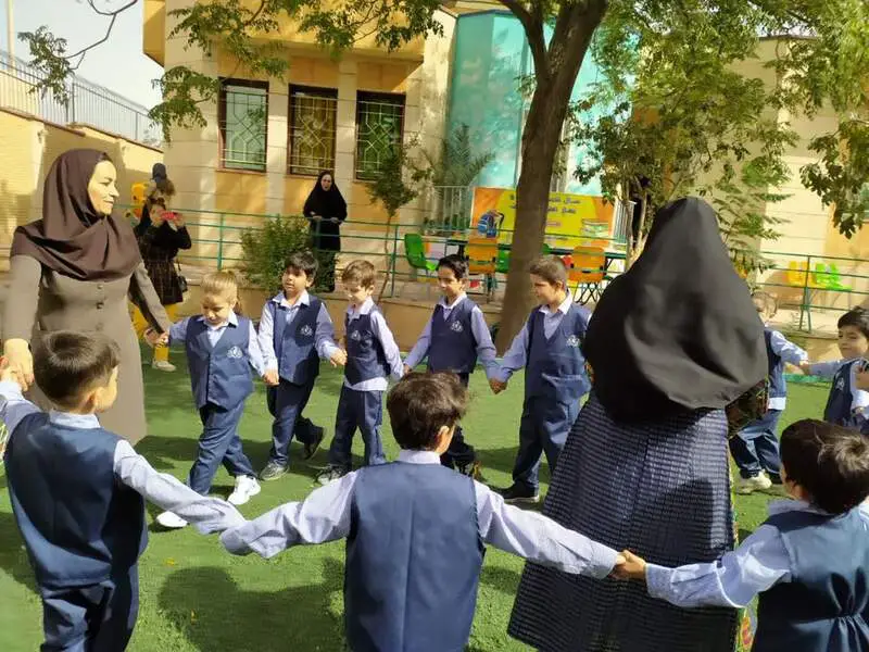 بهترین دبستان غیرانتفاعی در پرند